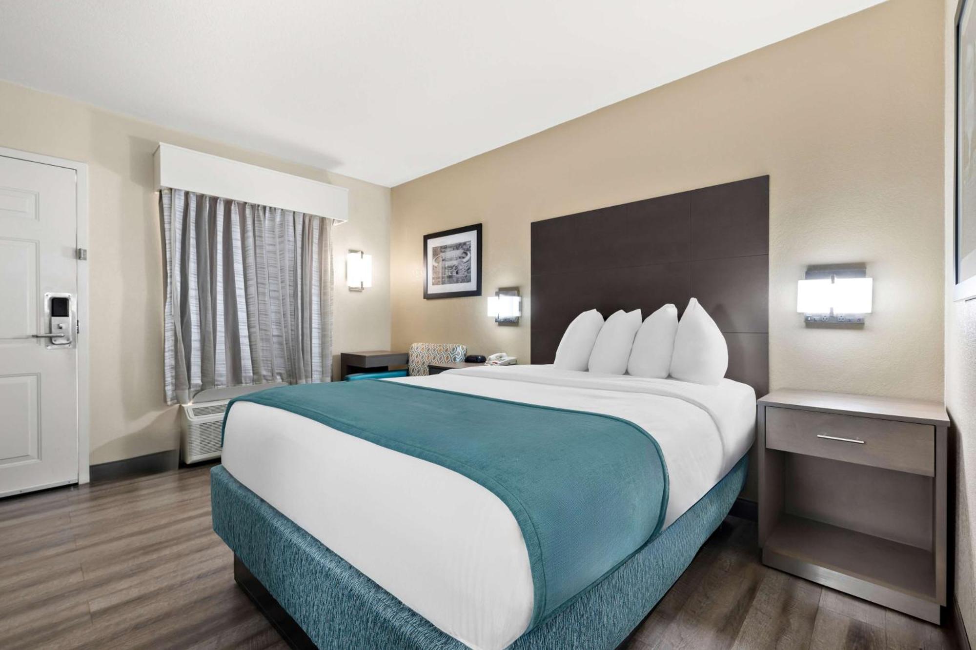 Best Western Catalina Inn Tuscaloosa Exterior photo
